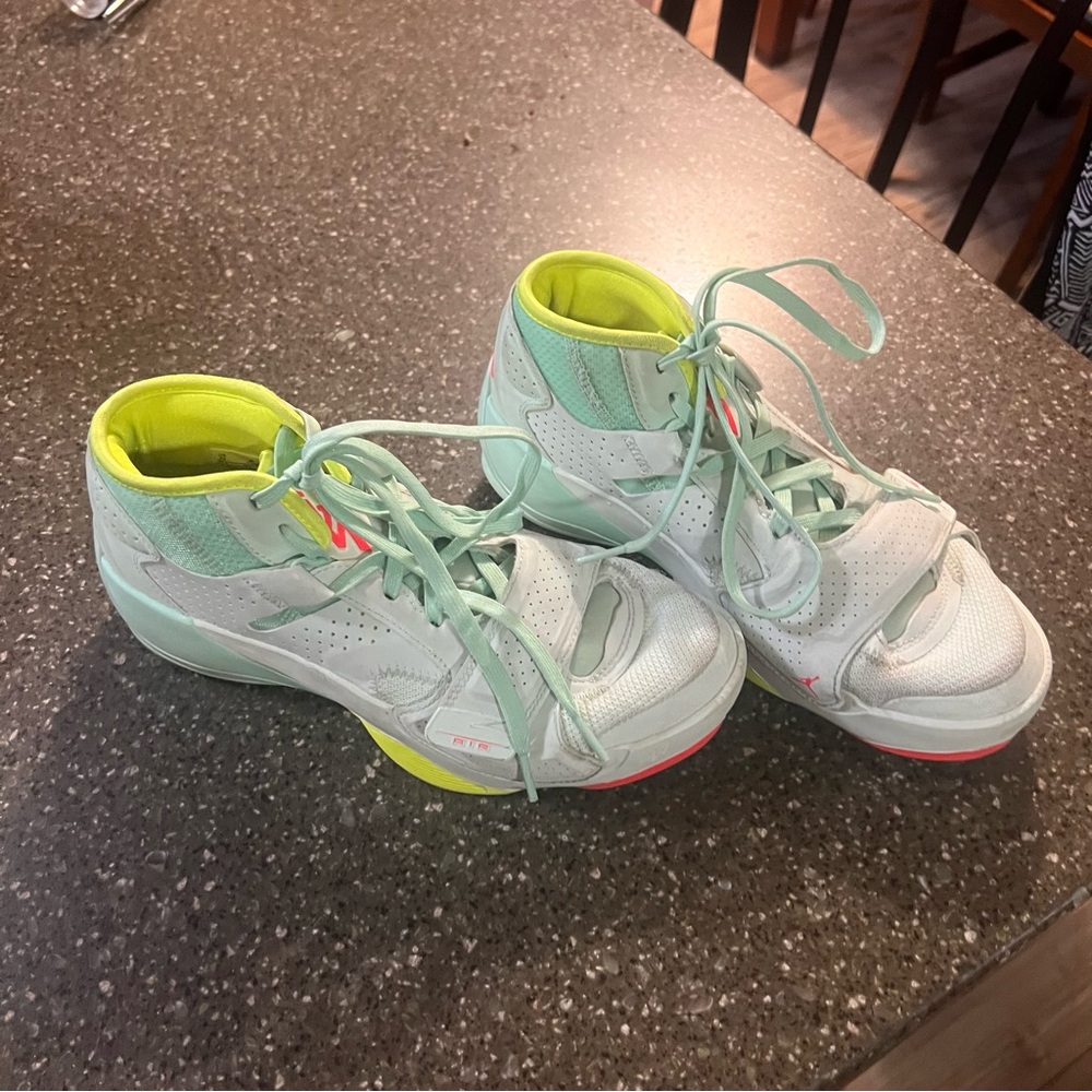 Nike Air Jordan Zion 2 GS Spring Hoops Sneakers Shoes EU 40 Athletic Sporty - Picture 9 of 14